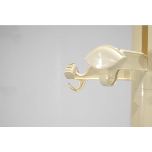 Cream Planta Coat Rack Designed by Giancarlo Piretti for Anonima Castelli, Italy, 1970s For Sale - Image 8 of 18