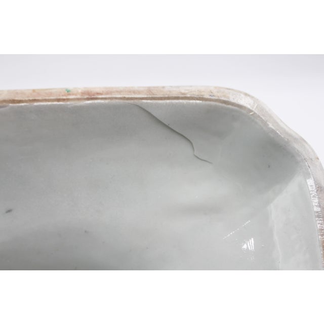 Circa 1800-1830 Chinese Export Pair of Green Fitzhugh Covered Vegetable Dishes - Set of 2 For Sale - Image 10 of 10