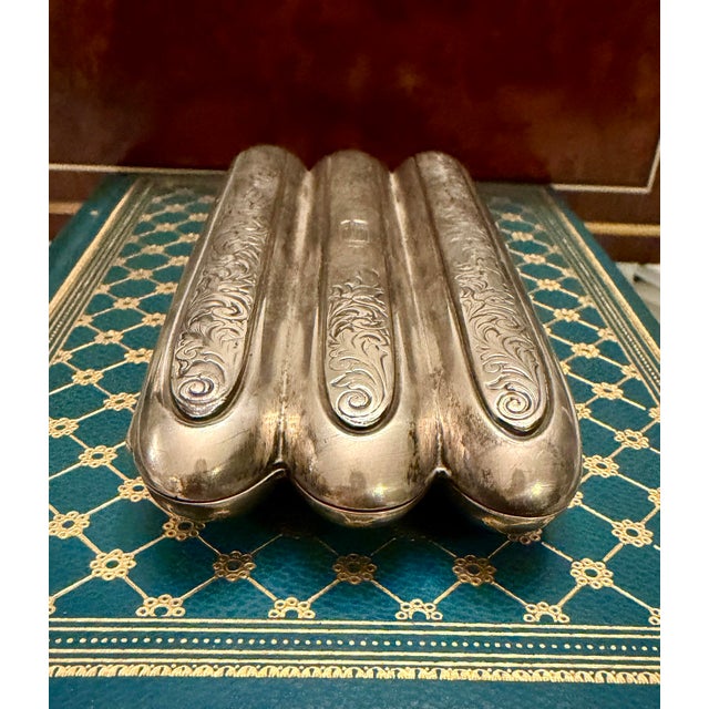 Metal Antique c.1900 Sterling Silver Three-Finger Cigar Case With Gold-Wash Interior For Sale - Image 7 of 12