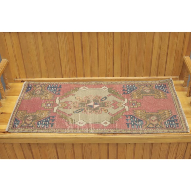 1970s Turkish Vintage Geometric Wool Oushak Doormat Rug For Sale - Image 4 of 9