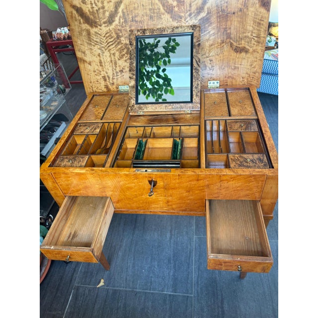 Biedermeier Powder Box in Birch For Sale - Image 5 of 13