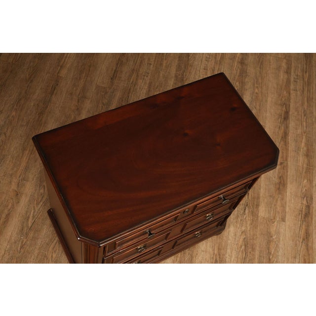 Early 21st Century Grafton Street Mahogany Pair of Bedside Chests Nightstands For Sale - Image 5 of 18