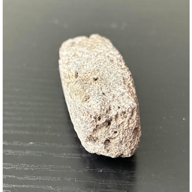 Pre-Columbian Costa Rican Metate and Mano Volcanic Rock Grinding Stone For Sale - Image 9 of 11