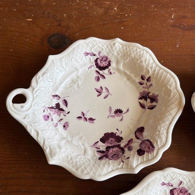 Farmhouse Set of 3 Antique Job Ridgway Cauldon Place Single-Handled Trays, Pattern B1154, Circa 1808-1814 For Sale - Image 3 of 12