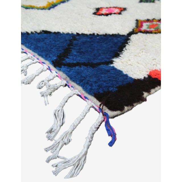 Mid-Century Modern Vintage Azilal Wool Rug - 8 X 4.5 Ft For Sale - Image 3 of 8