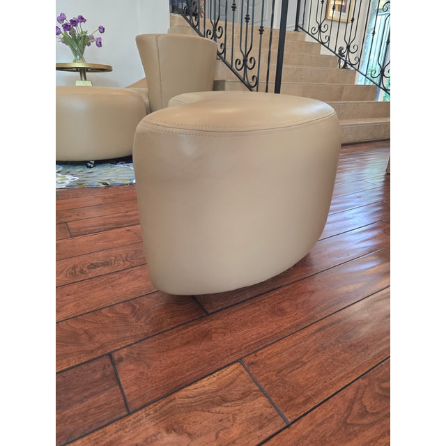 Tan Set of 4 Vintage Tan Leather Lounge Chairs With Matching Ottomans Attributed to Vladimir Kagan For Sale - Image 8 of 15