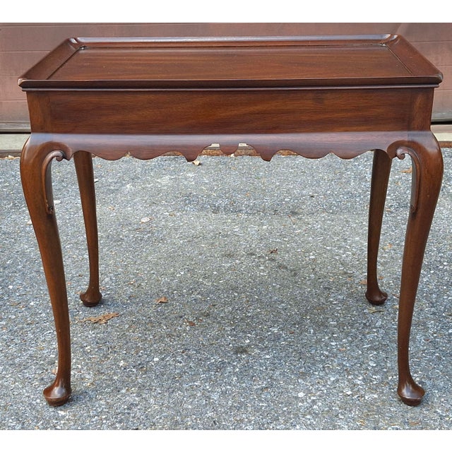 Mid 20th Century Vintage Virginia Galleries by Henkel Harris Queen Anne Style Mahogany Silver Table For Sale - Image 5 of 12
