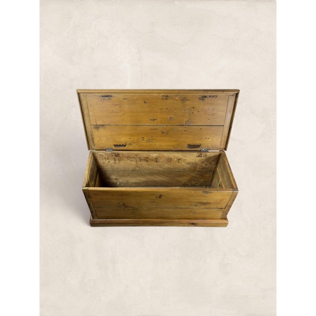 Farmhouse Early 20th Century English Pine Antique Blanket Chest For Sale - Image 3 of 8