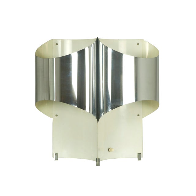 1960s Large Space Age Chrome Plated and White Painted Four-Light Table Lamp by Mario Bellini for Reggiani, 1960s For Sale - Image 5 of 11