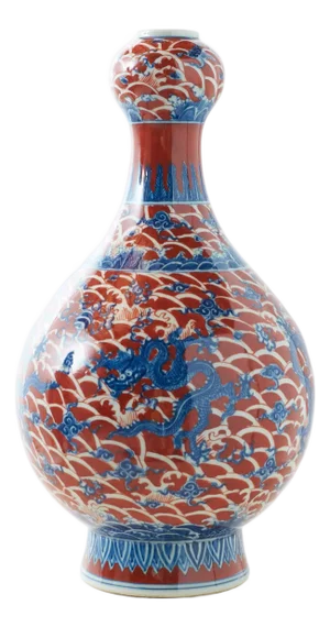 Yuhuchun-Style Porcelain Vase with Dragon Motif