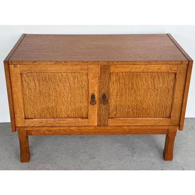 Henning Kjaernulf Oak Brutalist Danish Modern Night Stands For Sale - Image 4 of 8