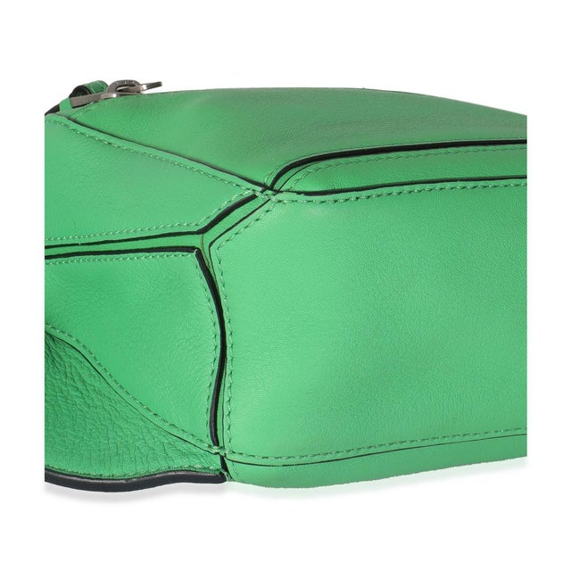 Jungle Green Calfskin Mini Puzzle Belt Bag For Sale In New York - Image 6 of 9