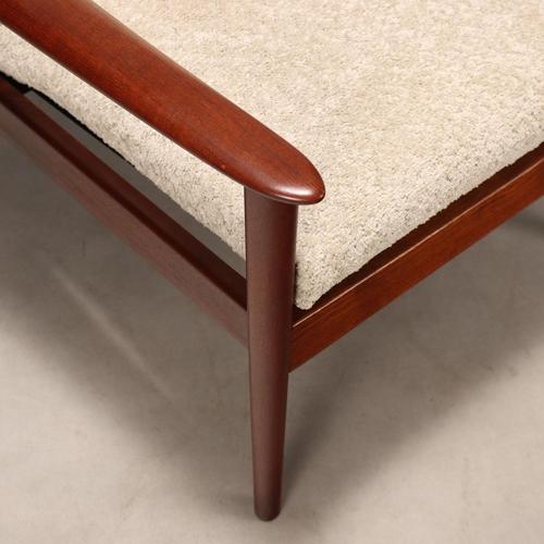 Textile Vintage Italian Lounge Chair in Teak and Bouclé Fabric, 1960s For Sale - Image 7 of 13