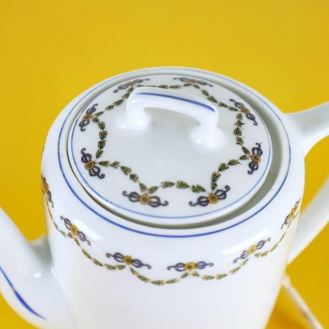 Teapot in Decorated Porcelain from Ginori For Sale - Image 3 of 8