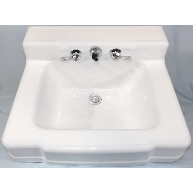 1946 Vintage Porcelain & Cast Iron Wall-Mounted Sink in Very Nice Condition For Sale - Image 4 of 18