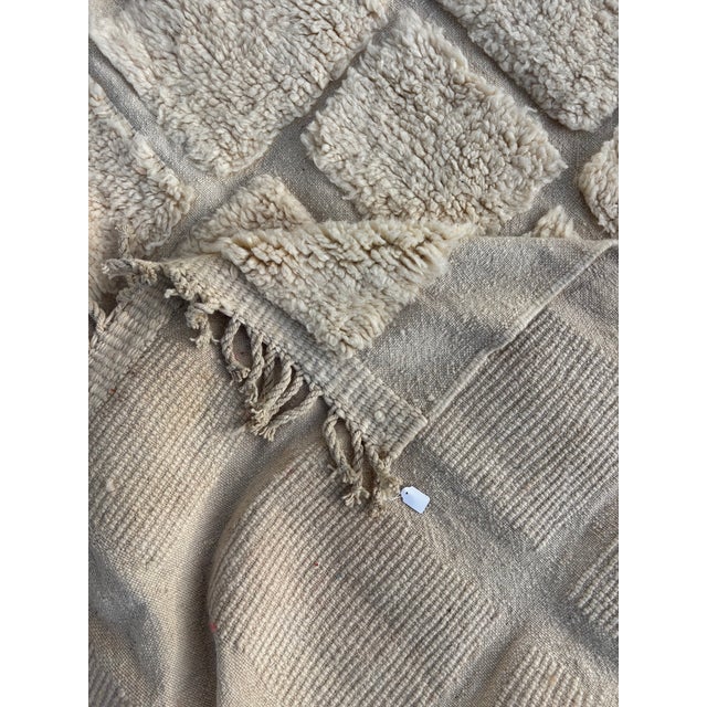 Moroccan Beni Ouarain Wool Rug, 1990 For Sale - Image 10 of 12