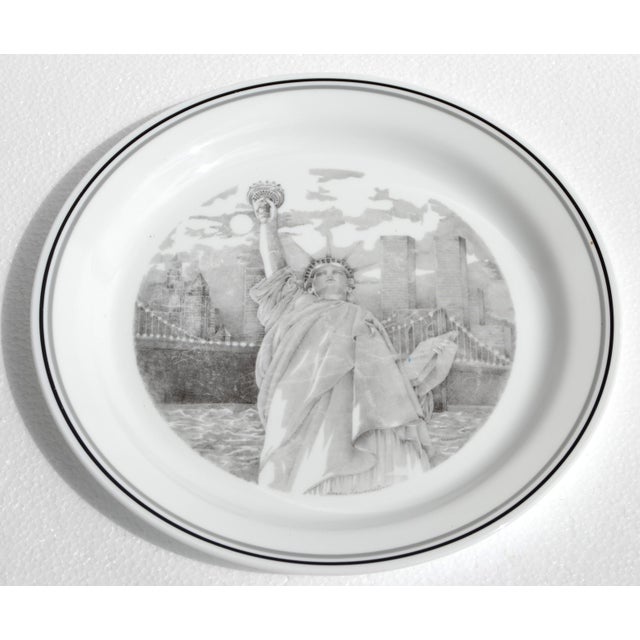 1980s 1986 Corelle Statue of Liberty Collectors Plate Corning Glass Works America For Sale - Image 5 of 13