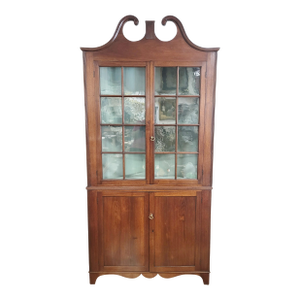American Mid 19th C Colonial Hepplewhite Cherry Curio Corner Cabinet Vitrine
