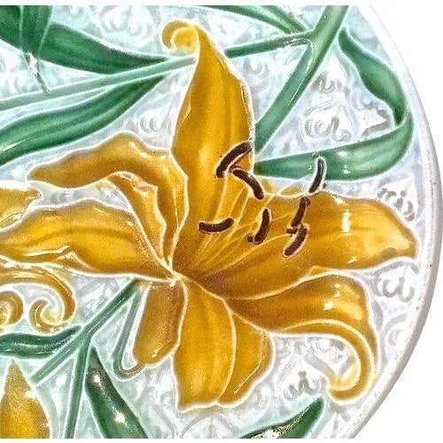 English Antique English Majolica Lily Plate For Sale - Image 3 of 4