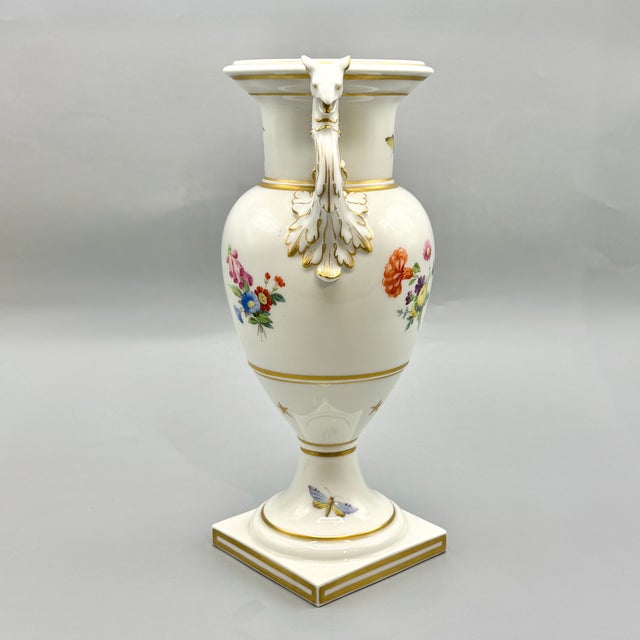 Cream Antique Porcelain Neoclassical Griffin-Handled Amphora Urn Vase from KPM Berlin, 1890s For Sale - Image 8 of 18
