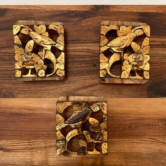 Gold 1920s Sculptural Wall Art – Antique Chinese Giltwood Openwork Panel Set, Pair For Sale - Image 8 of 9