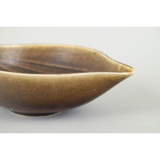 Stoneware Bowl with Organic Form and Brown-Yellow Glaze by Edith Sonne for Saxbo, 1960s For Sale - Image 3 of 5