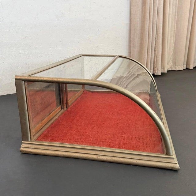1910s Antique Curved Glass Nickel Plated Countertop Display Case For Sale - Image 5 of 11