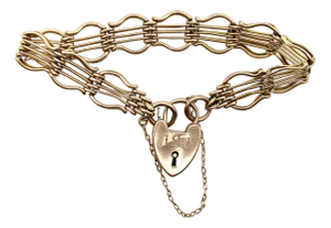 Late 19th Century Victorian 9k Gold Gate Bracelet With Padlock Heart Clasp