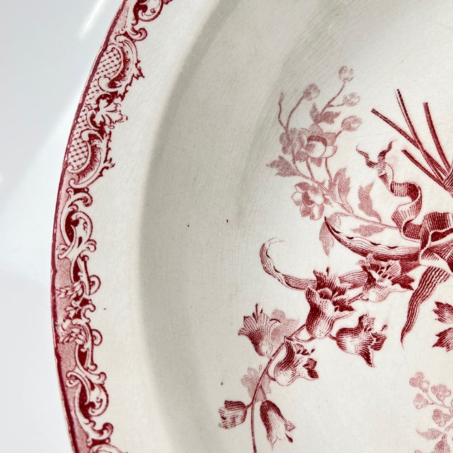 Large Fontange Hollow Dish in Earthernware from Sarreguemines, 19th-20th Century For Sale - Image 9 of 10