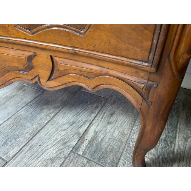 Walnut 18th Century Two Drawer Commode For Sale - Image 9 of 17