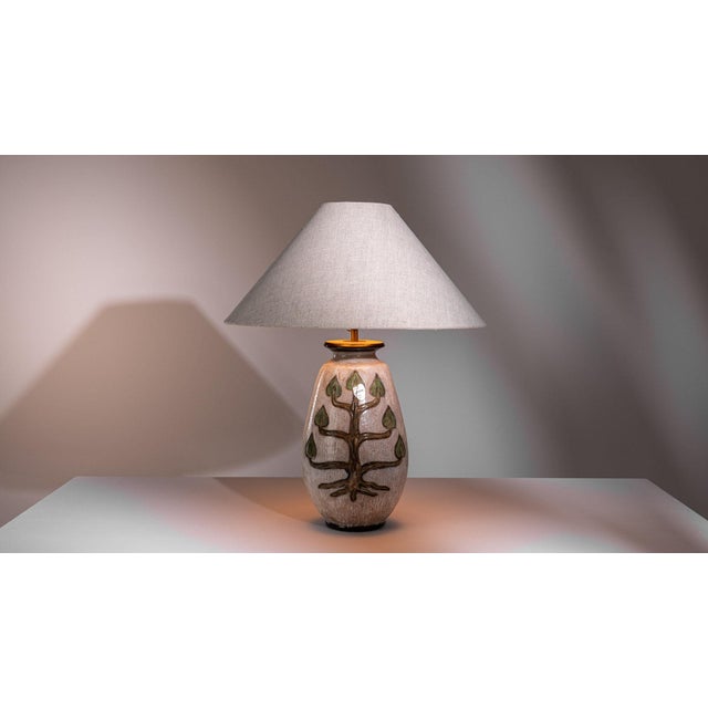 1970s 1970s Traditional Rich Painted Brown Hand-Painted Ceramic Table Lamp For Sale - Image 5 of 10