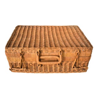 Vintage Wicker Picnic Basket For Sale
