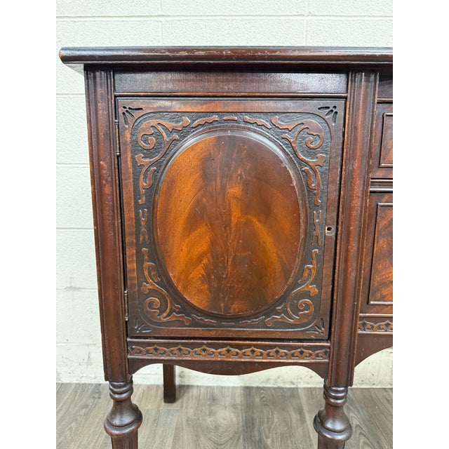 Traditional Antique Edwardian Sheraton Revival or Federal Flame Mahogany Sideboard For Sale - Image 3 of 18