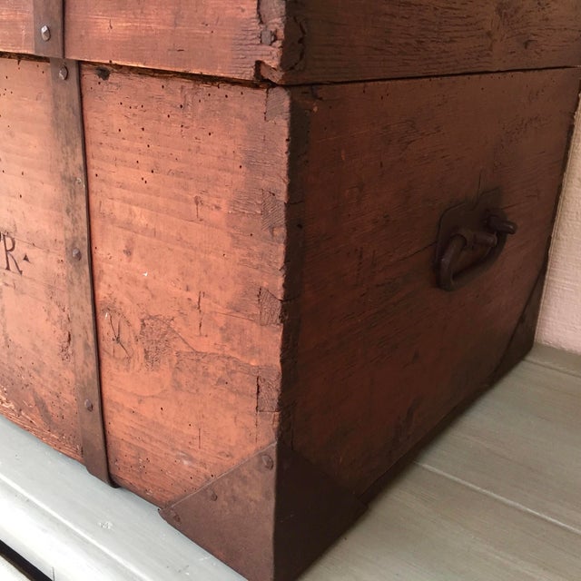 German-American Iron-Bound Wooden Trunk, 19th Century For Sale - Image 10 of 14