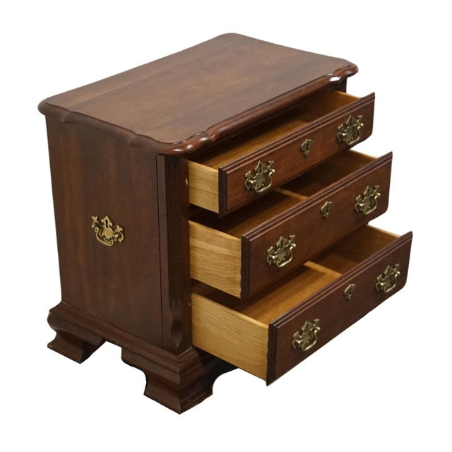 Pennsylvania House Solid Cherry Traditional Style 24" Accent Chairside Chest End Table / Nightstand For Sale In Kansas City - Image 6 of 12