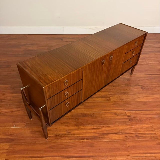 1960s Vintage Rocket Leg Sideboard For Sale - Image 4 of 18