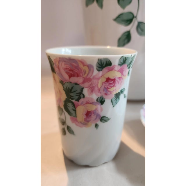 1980s Floral Bathroom Soap Dish, Liquid Dispenser, Water Tumbler & Waste Basket - Set of 4 For Sale - Image 4 of 5