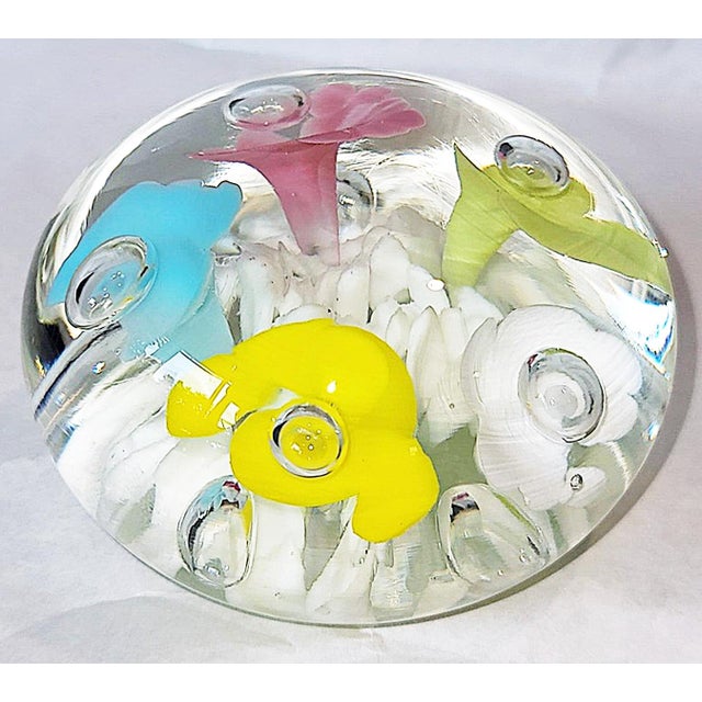 Italian 1970s St Clair Blown Glass Paperweight For Sale - Image 3 of 5