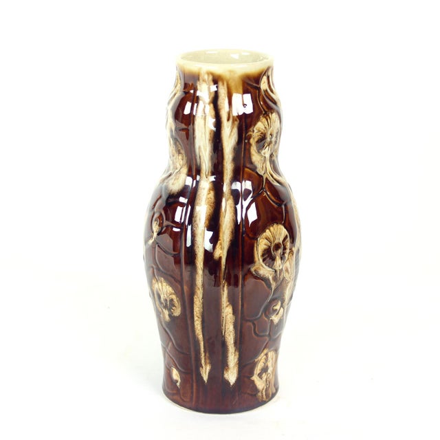 Mid-Century Modern Porcelain Trompe Lœil Vase, Czechoslovakia, 1960s For Sale - Image 10 of 10