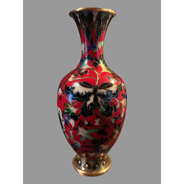 Vintage Kuo's China Cloisonne Floral & Butterfly Decorated 10" Vase In very good original condition showing some typical...