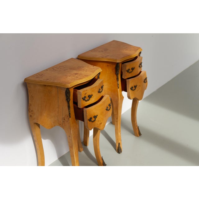 Louis XV French Birch Burl Nightstands, 1920s, Set of 2 For Sale - Image 10 of 18