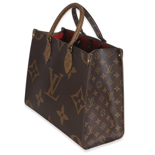 This bag says it all. The Onthego bag from Louis Vuitton is designed for busy lifestyles. Topped with two Toron handles...