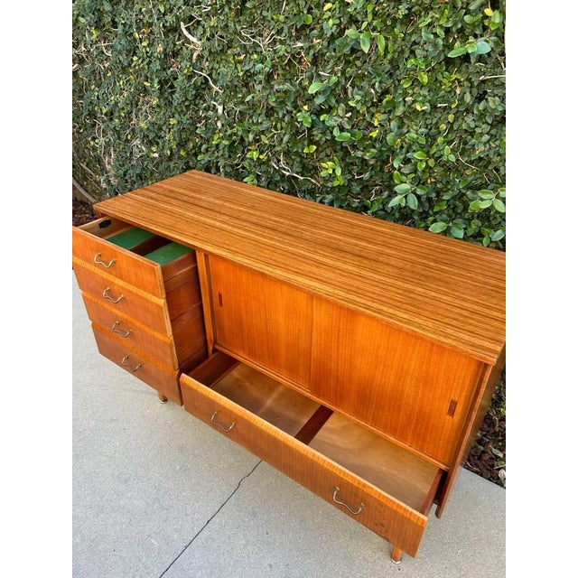 Nathan Furniture Mid Century Modern Sideboard/Credenza by Nathan For Sale - Image 4 of 17