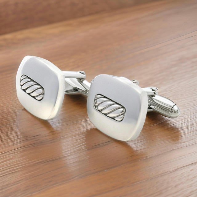 Metal 1990s Pair of David Yurman Authentic Estate Cufflinks Silver For Sale - Image 7 of 13