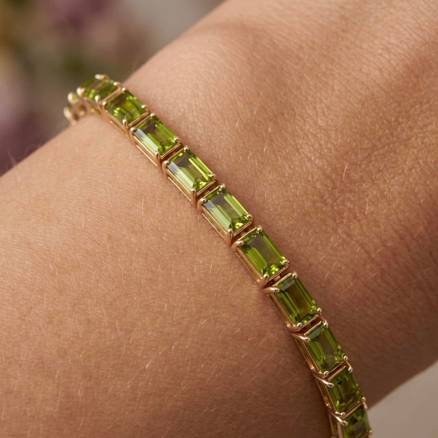 Contemporary Classic Peridot Gemstone Tennis Bracelet | 925 Silver August Birthstone Bracelet for Woman For Sale - Image 3 of 6