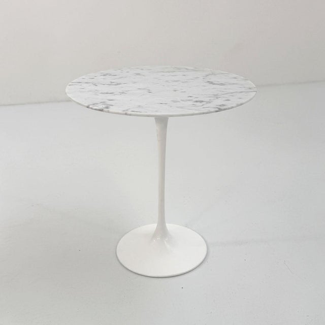 Tulip Side Table in Marble by Eero Saarinen for Knoll, 1970s For Sale - Image 9 of 9