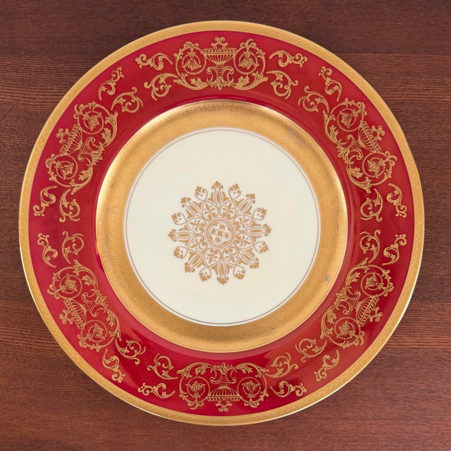 1930s Pickard Red & Gold Czech Bohemian Porcelain Dinner Plates - Set of 8 For Sale - Image 11 of 16