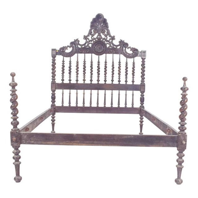Portuguese Carved and Turned Double Bed, 1910 For Sale - Image 10 of 10