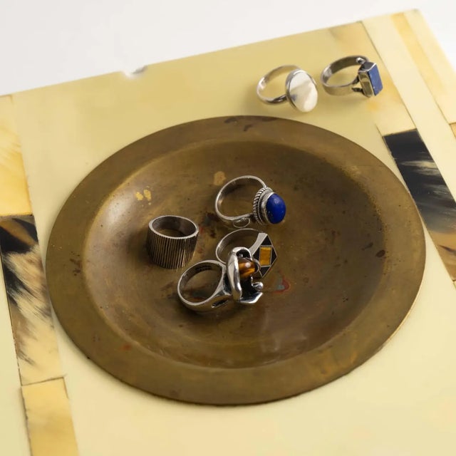 1980s Vintage Horn Inlay Square Ashtray Catchall With Brass Center For Sale - Image 5 of 11