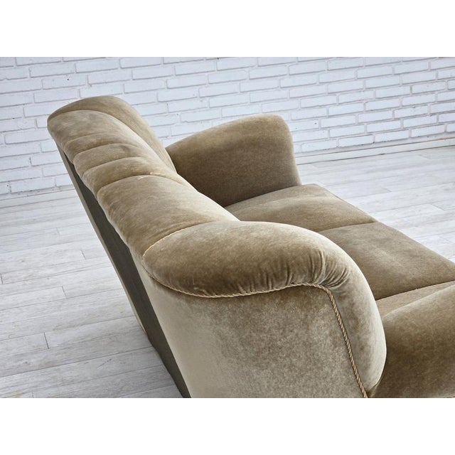 Green Danish 3-Seater Sofa in Green Velour with Oak Legs, 1960s For Sale - Image 8 of 18